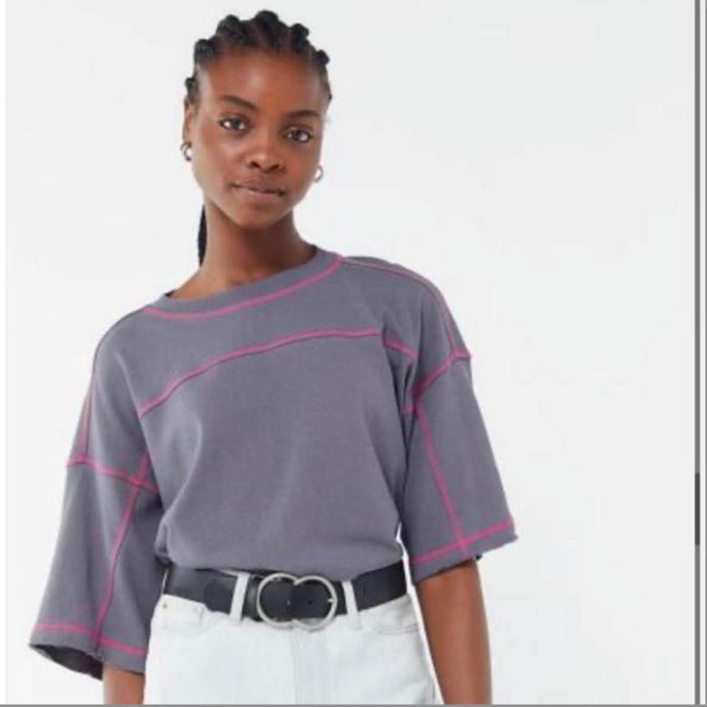 Urban Outfitters Oversized Grey and Pink Tee/ T-Shirt